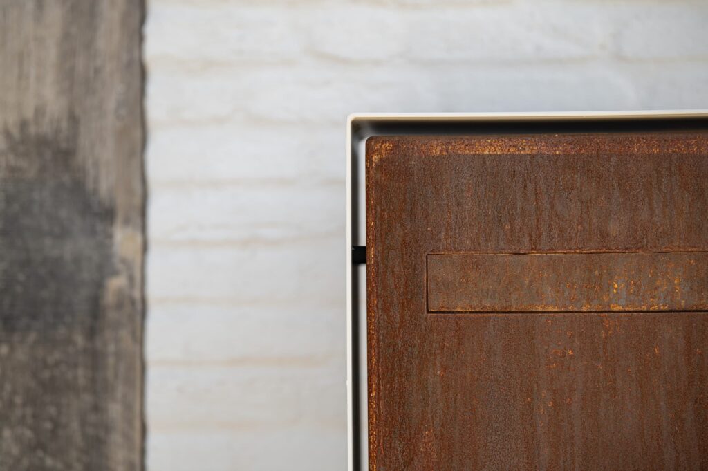 Portalo brievenbus exclusief stijl design uniek kwaliteit staal cortenstaal 11-2